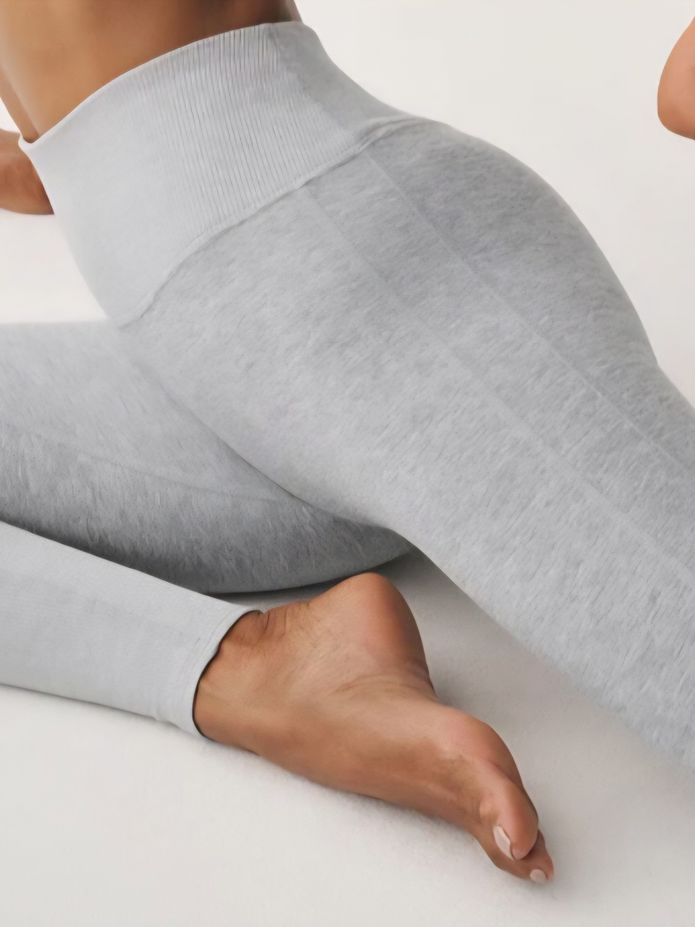 ALO Yoga High-Waist Seamless Light Gray Leggings